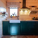 Tatrytop Osada Gazdowka Z Sauna בקתה